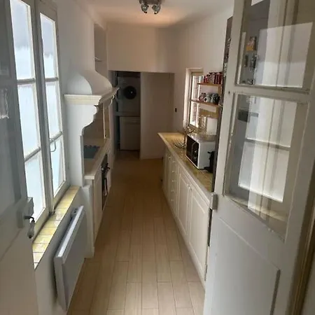 Republic - Right In The Center Of The Old Town 公寓 *